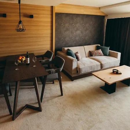 Woodside Tea Residences&spa